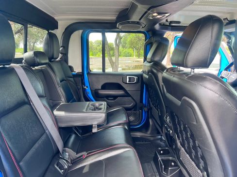 Used 2020 Jeep Gladiator Rubicon AWD/4WD image 19