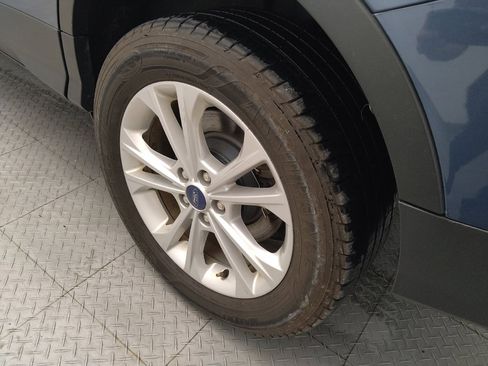 Used 2018 Ford Escape SE image 31