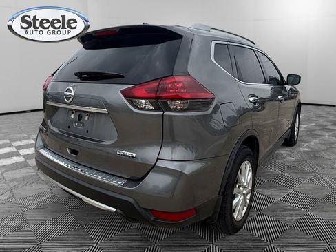 Used 2019 Nissan Rogue S w/ Special Edition Package FWD image 5