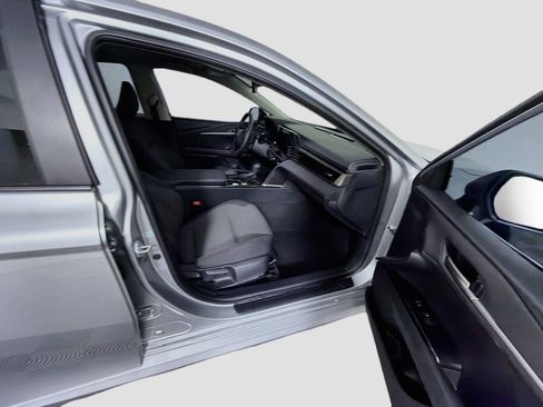 Used 2025 Toyota Camry LE w/ Convenience Package FWD image 30
