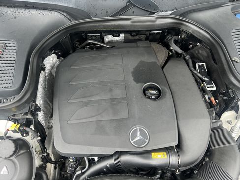 Certified 2022 Mercedes-Benz GLC 300 image 36