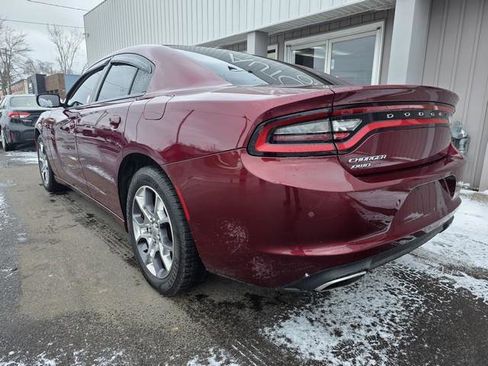 Used 2017 Dodge Charger SE w/ Popular Equipment Group image 5