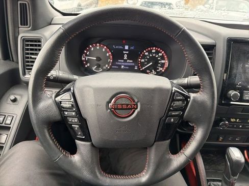 Used 2023 Nissan Frontier PRO-4X w/ Technology Package image 14