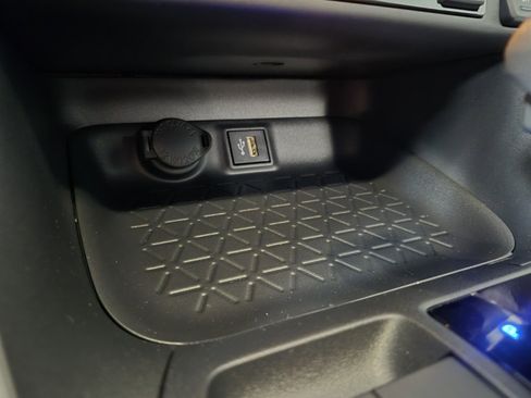 New 2025 Toyota RAV4 XLE image 32