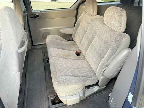 Used 2002 Ford Windstar LX image 13