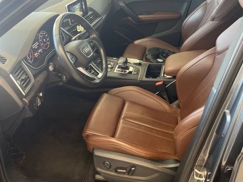 Used 2018 Audi Q5 Prestige w/ Prestige Package AWD/4WD image 4