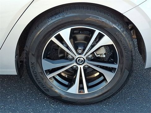 Used 2023 Nissan Sentra SV w/ All-Weather Package image 9