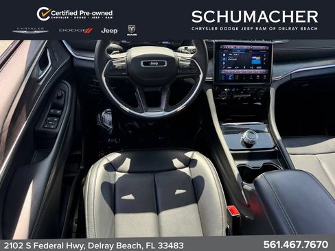 Used 2024 Jeep Grand Cherokee Limited w/ Luxury Tech Group II RWD image 14