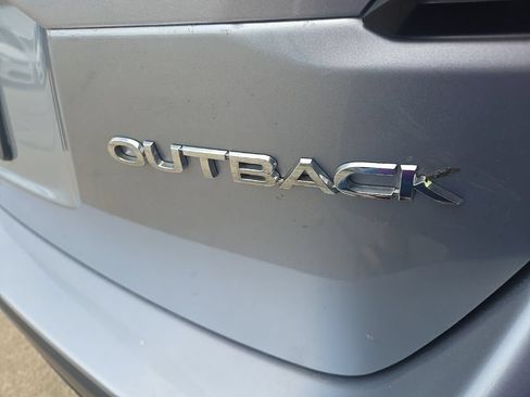 Used 2023 Subaru Outback Premium AWD/4WD image 22