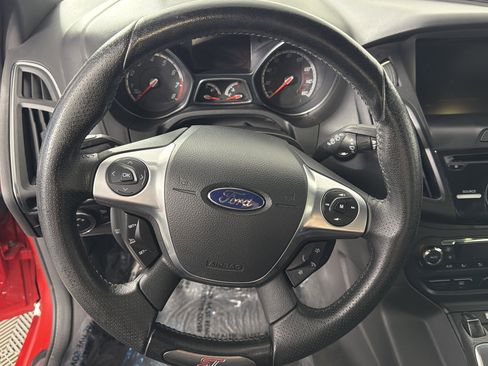 Used 2013 Ford Focus ST FWD image 12