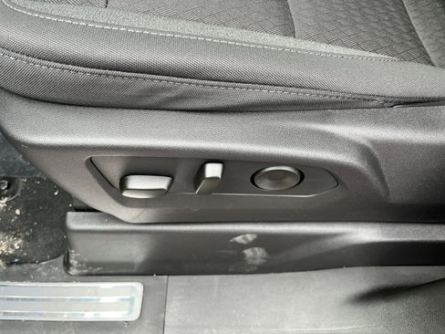 New 2026 GMC Sierra 1500 SLE w/ Preferred Package image 13