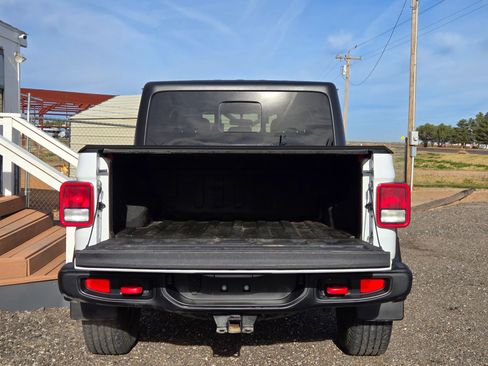 Used 2020 Jeep Gladiator Rubicon w/ Cold Weather Group image 7