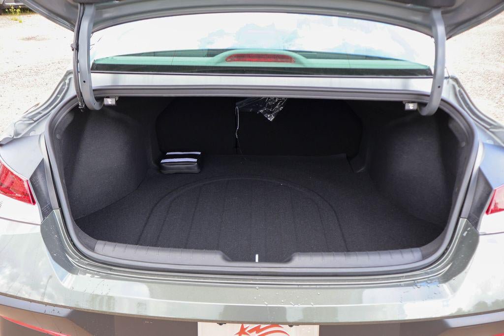 New 2026 Hyundai Elantra SEL Sport Premium FWD image 31