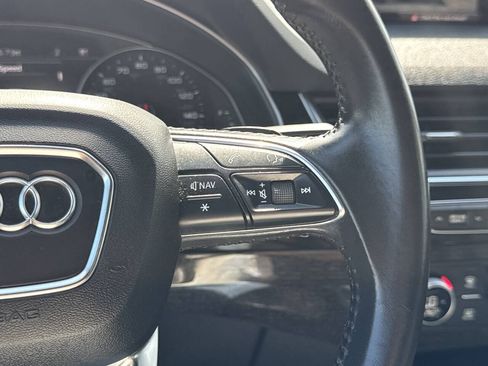 Used 2017 Audi Q7 3.0T Premium AWD/4WD image 40