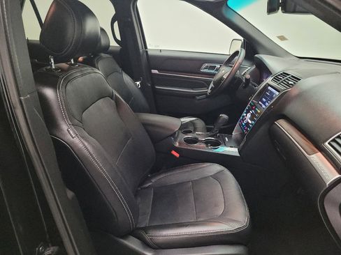 Used 2016 Ford Explorer Limited w/ Equipment Group 301A image 21