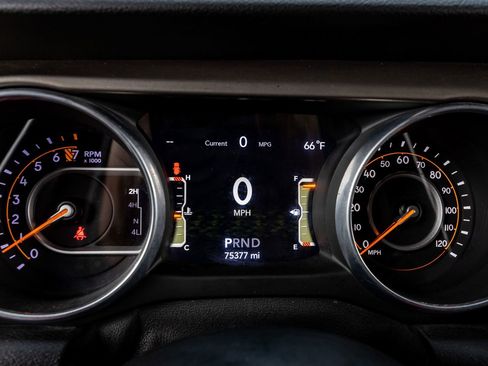 Used 2018 Jeep Wrangler Unlimited Sport S AWD/4WD image 18