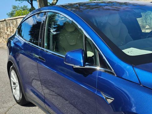 Used 2021 Tesla Model X Long Range AWD/4WD image 19