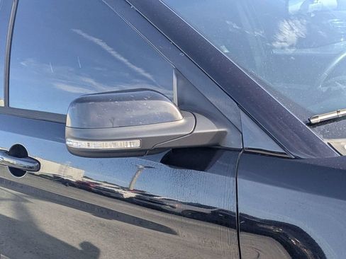 Used 2016 Ford Explorer XLT FWD image 8