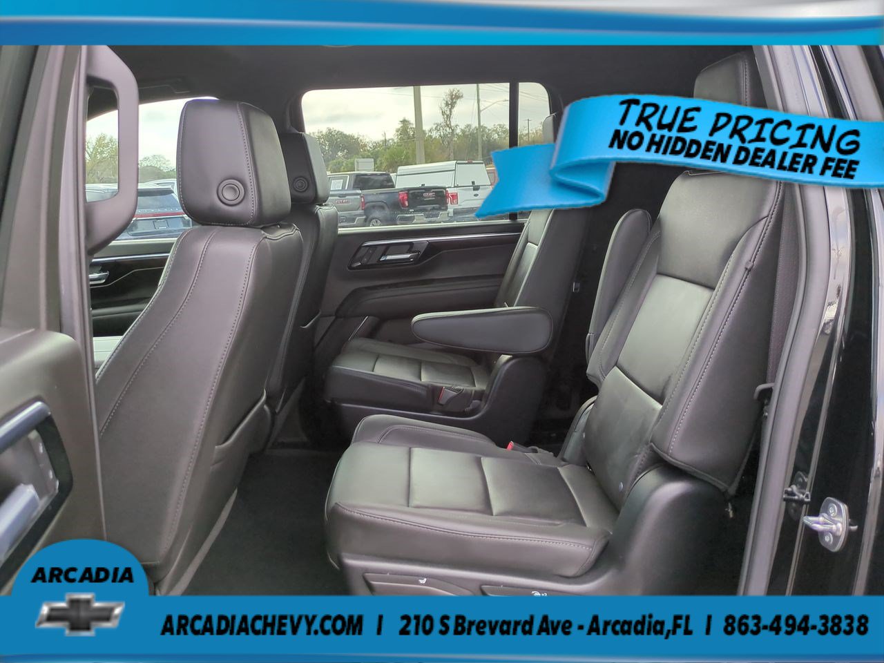 Used 2025 Chevrolet Suburban LT w/ Comfort Package RWD image 15