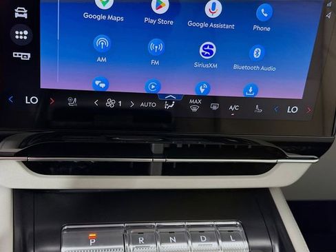 New 2026 Lincoln Nautilus Premier AWD/4WD image 17