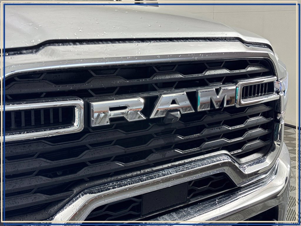 Certified 2026 RAM 2500 Big Horn AWD/4WD image 4