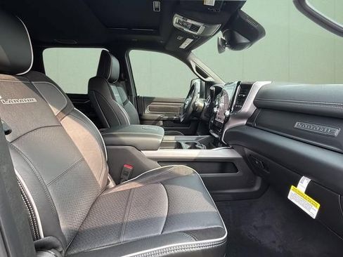 New 2026 RAM 2500 Laramie w/ Night Edition AWD/4WD image 44