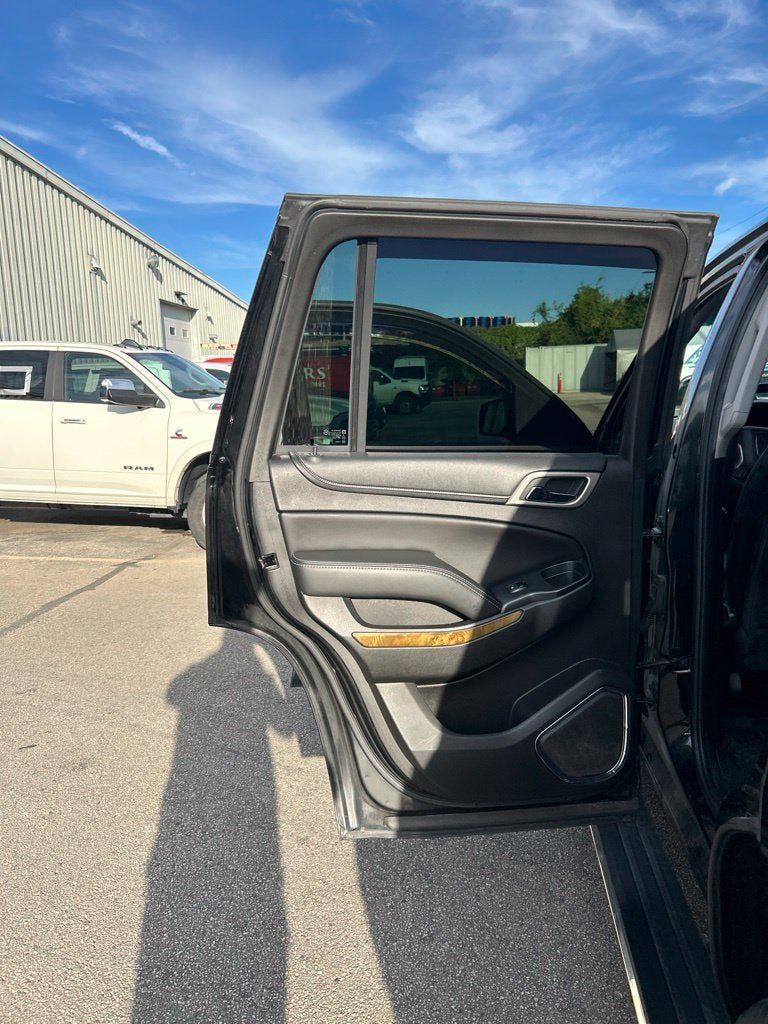 Used 2017 GMC Yukon Denali w/ Open Road Package AWD/4WD image 13