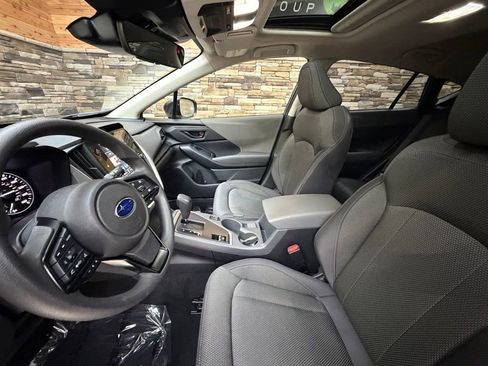 Used 2024 Subaru Crosstrek 2.0i Premium image 11