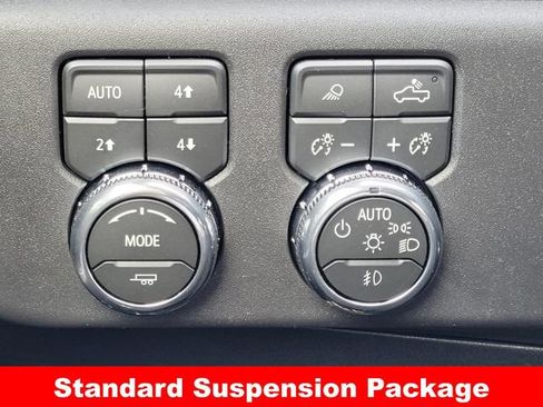 New 2026 GMC Sierra 1500 SLT w/ SLT Premium Package image 18