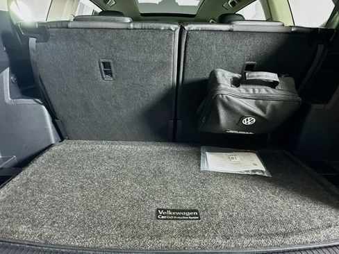 Used 2020 Volkswagen Atlas SEL AWD/4WD image 32