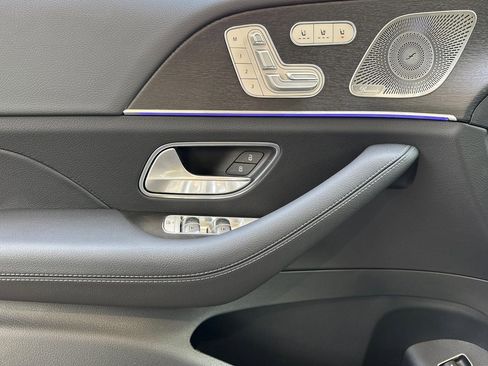 New 2026 Mercedes-Benz GLB 250 image 13