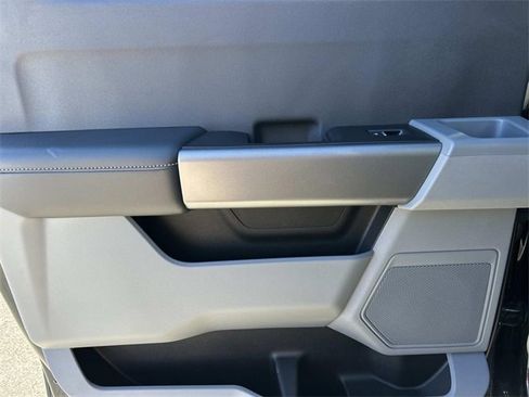 Used 2025 Ford F250 XLT image 17