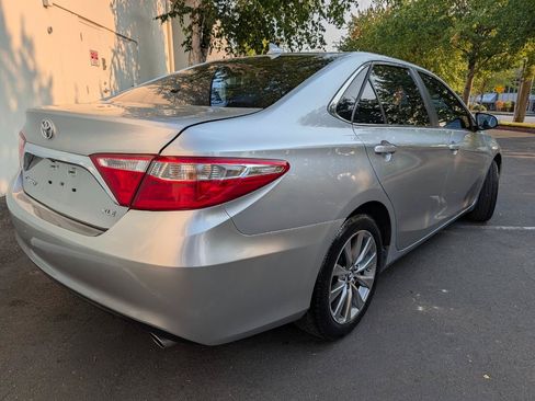 Used 2017 Toyota Camry XLE w/ Advanced Technology Package FWD image 7