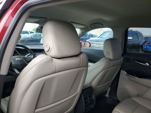Used 2019 Cadillac XT4 Premium Luxury AWD/4WD image 8