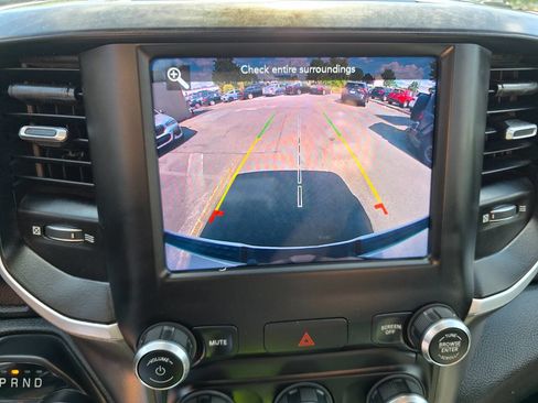 Used 2020 RAM 1500 Big Horn AWD/4WD image 19