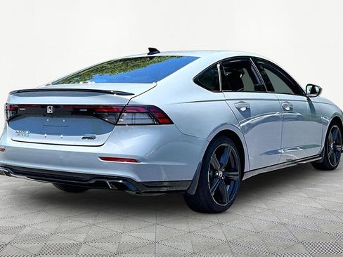 Used 2025 Honda Accord Sport image 6