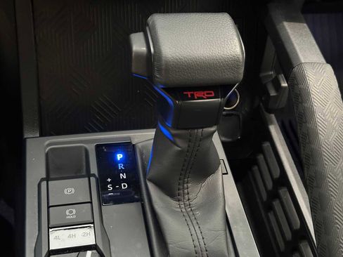 Certified 2025 Toyota Tacoma TRD Sport AWD/4WD image 17