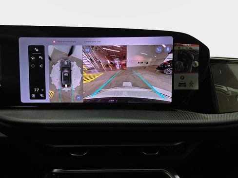 New 2026 Audi SQ5 Prestige image 22