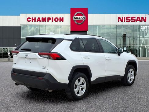 Used 2020 Toyota RAV4 XLE image 7