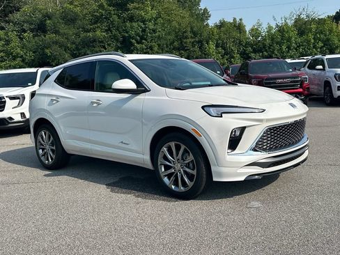 New 2026 Buick Encore GX Avenir w/ Avenir Convenience Package FWD image 4