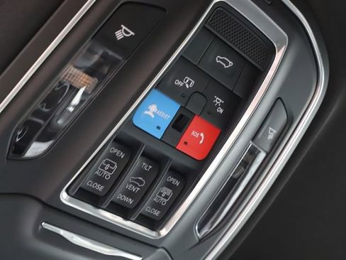 Used 2026 Jeep Grand Cherokee Limited w/ Luxury Tech Group II AWD/4WD image 41