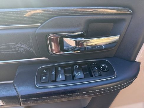 Used 2018 RAM 1500 Limited image 12