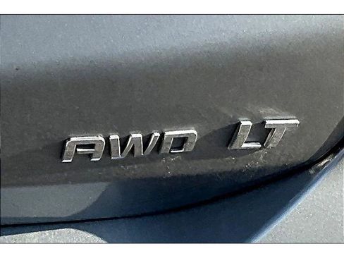 Used 2024 Chevrolet Equinox LT image 9