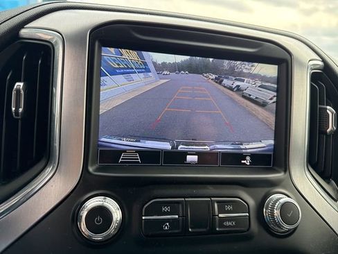 Used 2020 GMC Sierra 1500 SLT w/ X31 Off-Road Package image 17