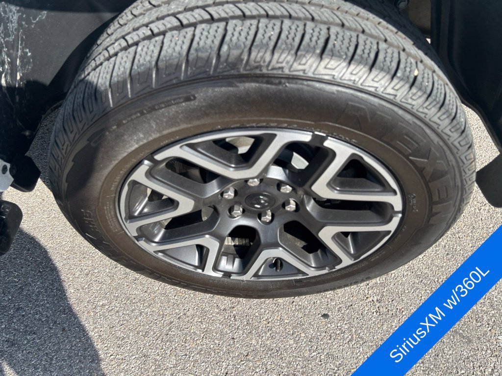 Used 2025 RAM 1500 Laramie AWD/4WD image 12