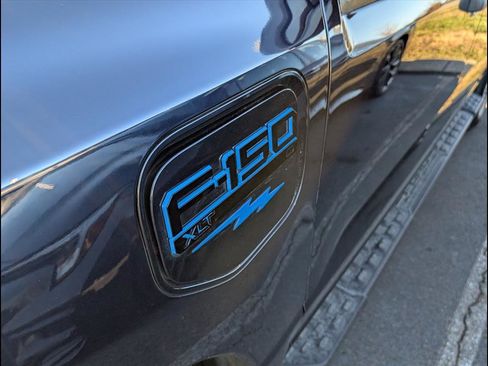 Used 2024 Ford F150 Lightning XLT image 8