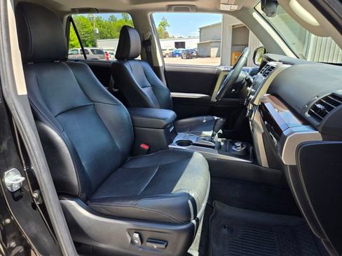Used 2021 Toyota 4Runner Limited AWD/4WD image 21