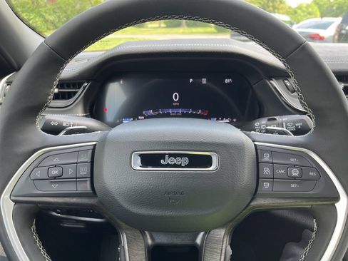 New 2026 Jeep Grand Cherokee L Limited AWD/4WD image 30