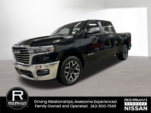 Used 2025 RAM 1500 Laramie image 2