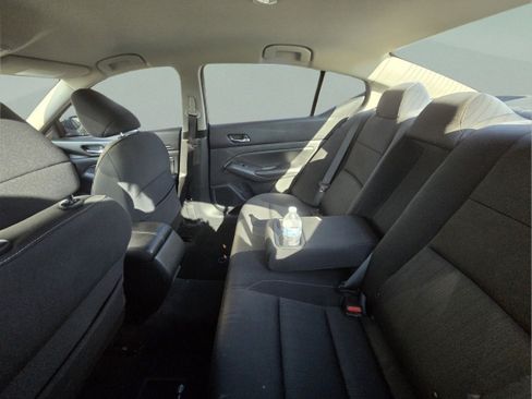 Used 2020 Nissan Altima 2.5 S FWD image 6